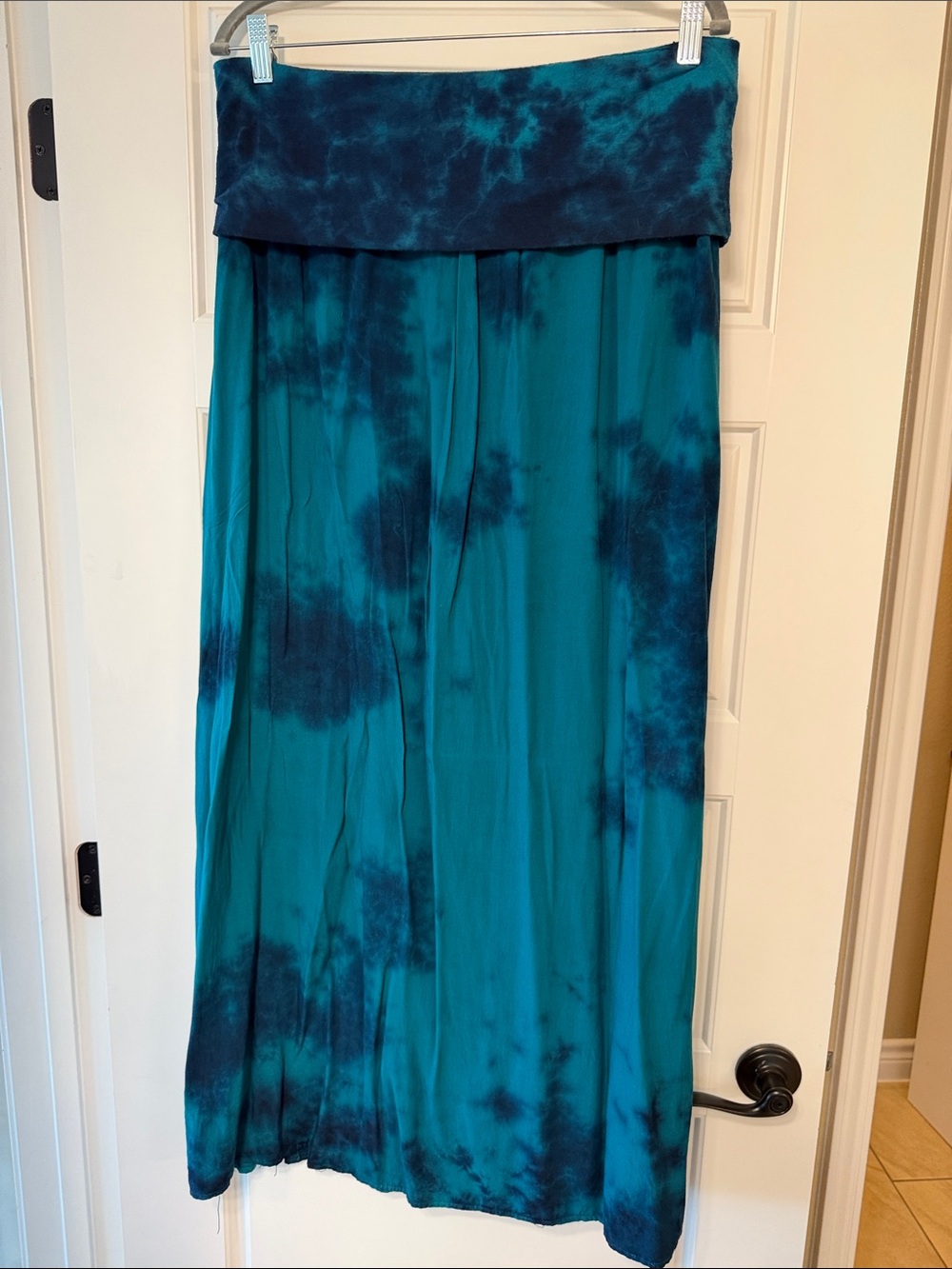 Splendid Teal & Deep Teal Tie-Dye Maxi Skirt